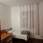 Bed In בית הארחה