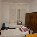Bed In בית הארחה 3*