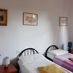 Bed In בית הארחה סיינה